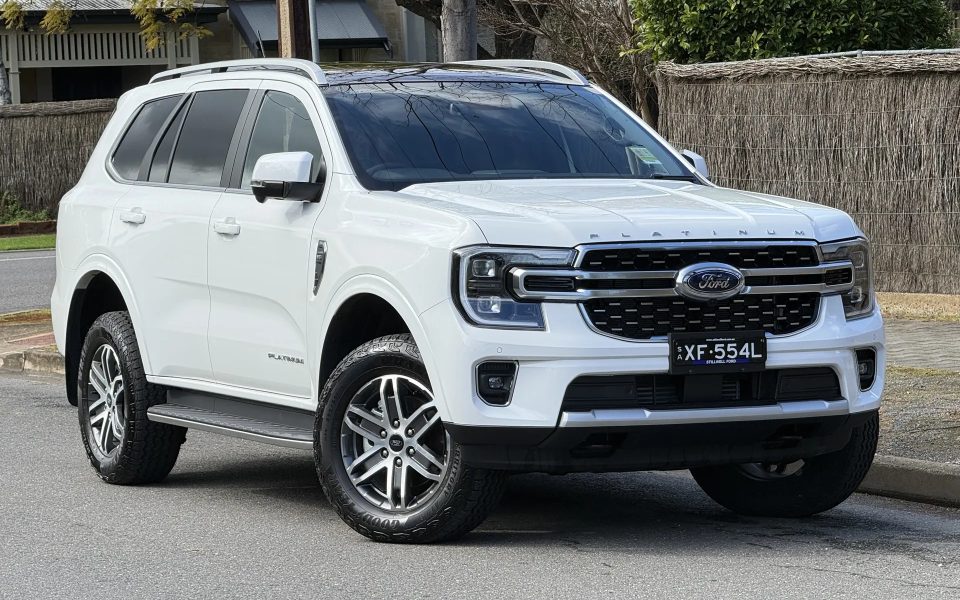 2025 Ford Everest UB 2026.00MY Platinum FullTime 4WD DR Arctic White 10 Speed Sports Automatic SUV