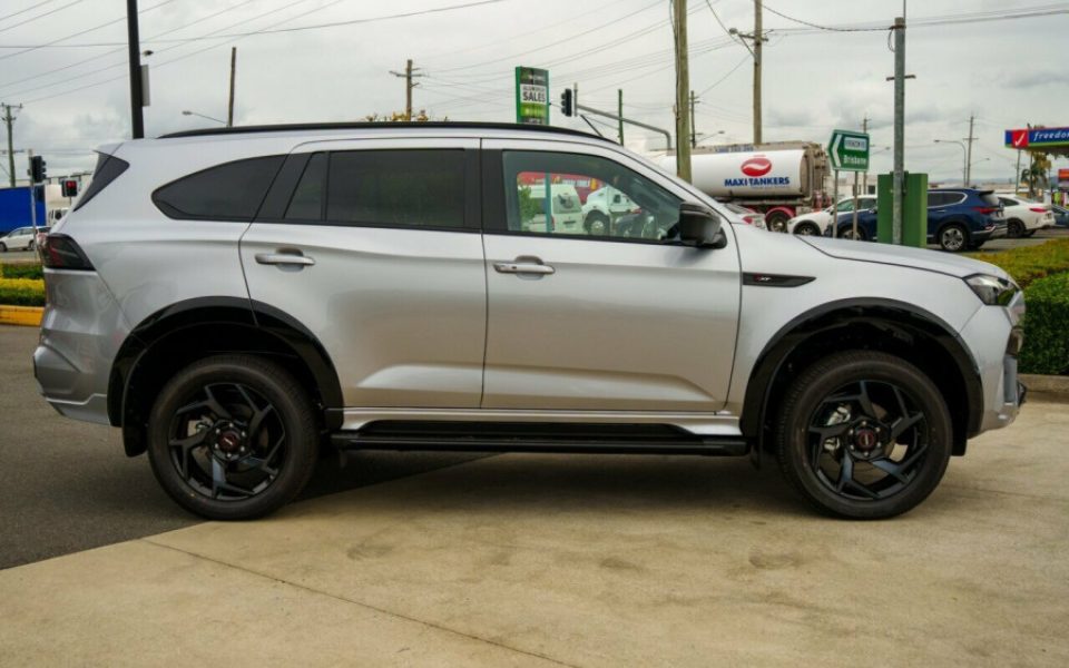 2026 Isuzu MU-X X-TERRAIN 4X4 Dual Range