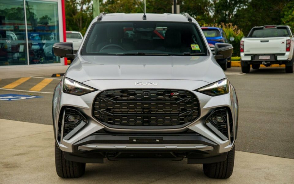 2026 Isuzu MU-X X-TERRAIN 4X4 Dual Range