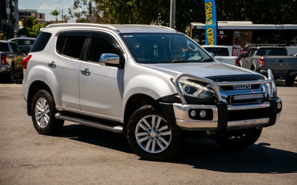 2017 Isuzu MU-X LS-T AWD