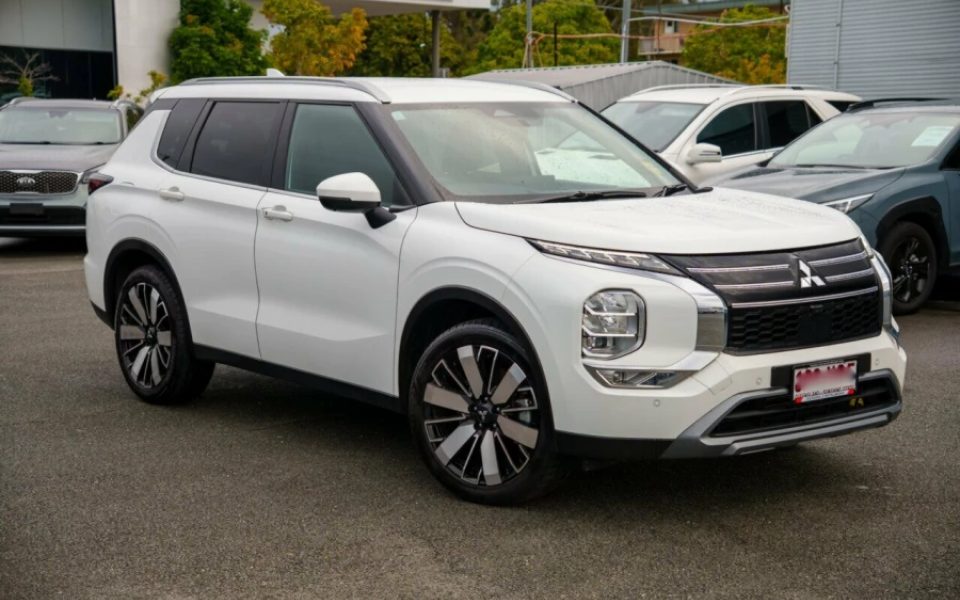 2025 Mitsubishi Outlander Aspire FWD