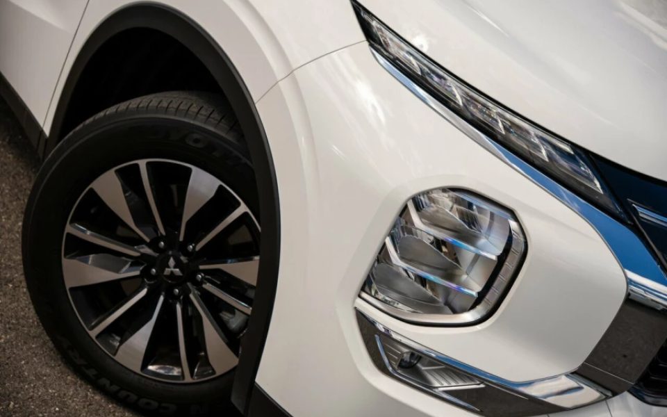 2025 Mitsubishi Outlander LS AWD