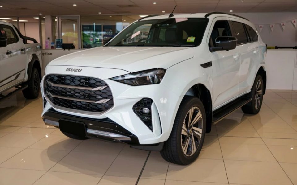2025 Isuzu MU-X LS-T 4X4 Dual Range