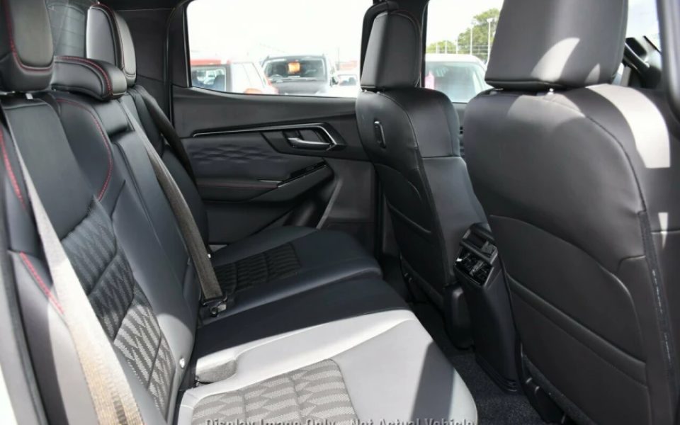 2026 Isuzu D-MAX X-TERRAIN 4X4 Dual Range