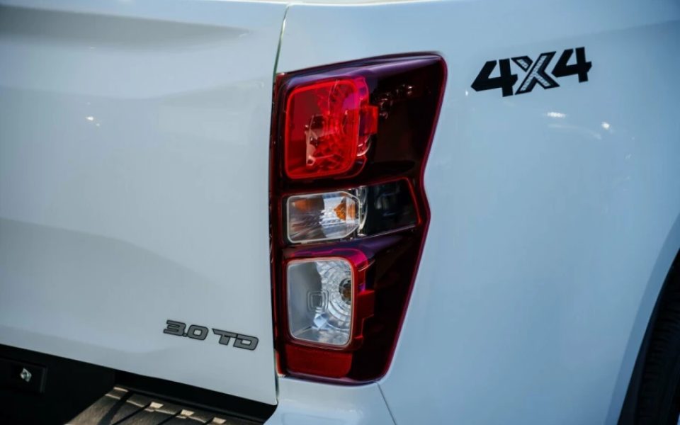 2026 Isuzu D-MAX SX 4X4 Dual Range