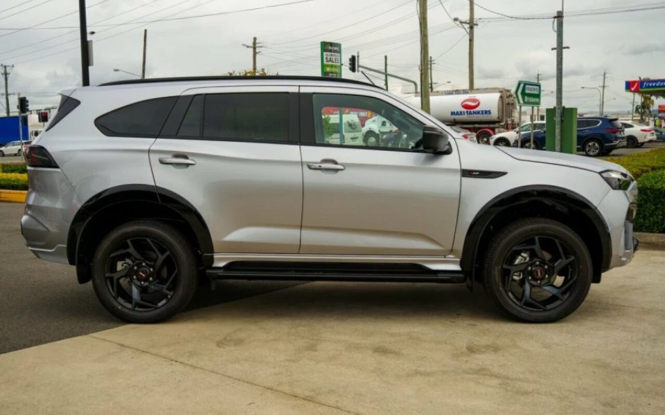 2026 Isuzu MU-X X-TERRAIN 4X4 Dual Range