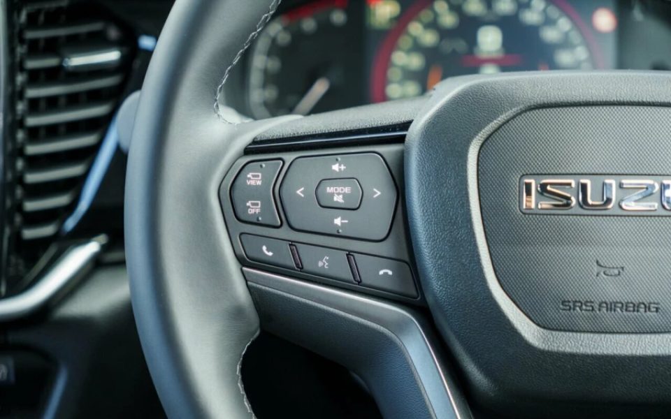 New 2026 Isuzu MU-X X-TERRAIN 4X4 Dual Range
