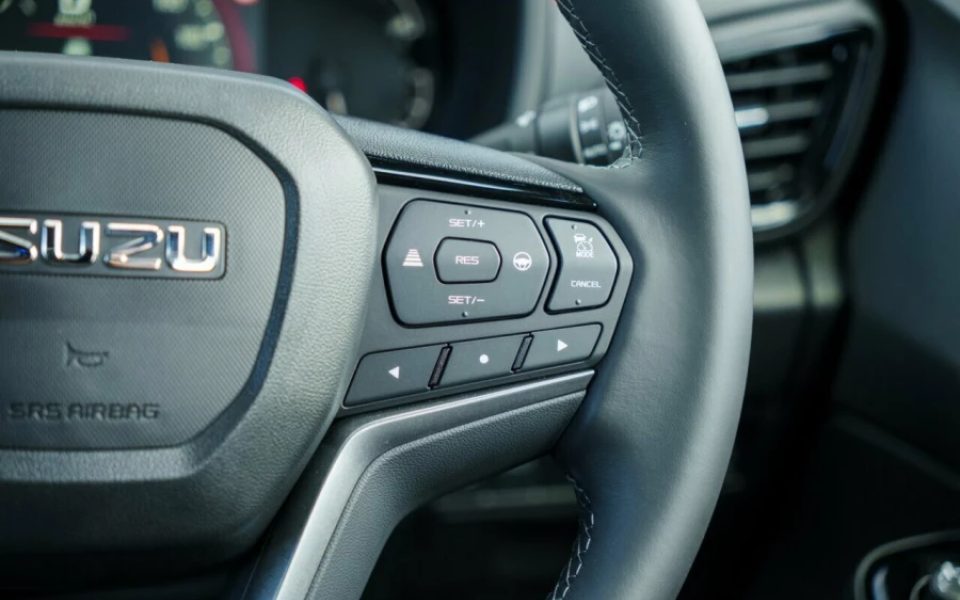 New 2026 Isuzu MU-X X-TERRAIN 4X4 Dual Range