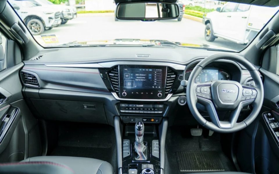 New 2026 Isuzu MU-X X-TERRAIN 4X4 Dual Range