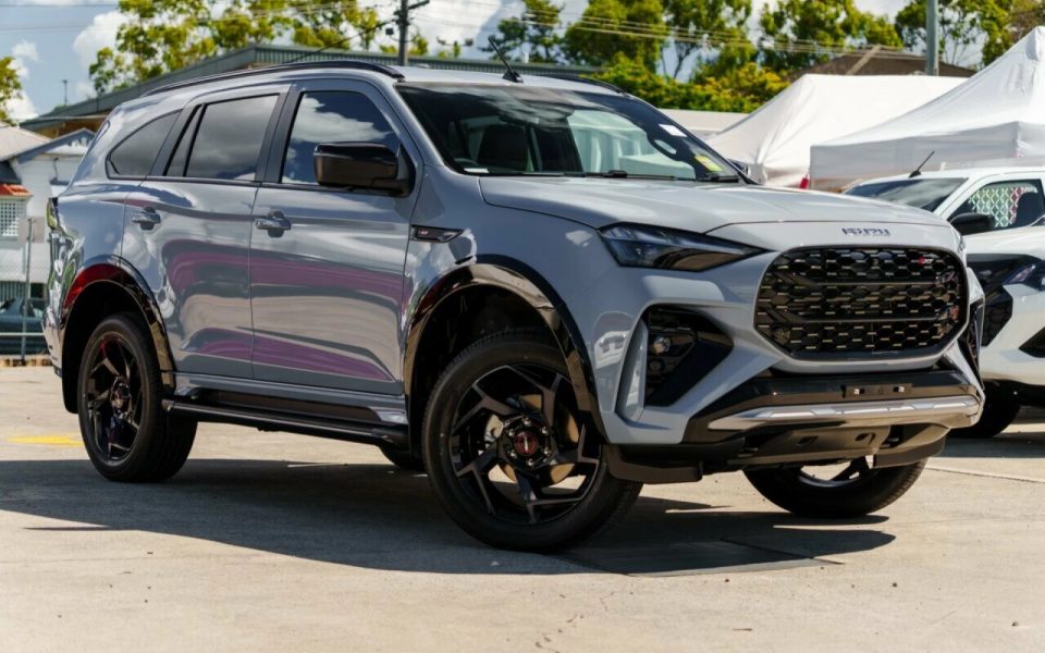 2026 Isuzu MU-X X-TERRAIN 4X4 Dual Range