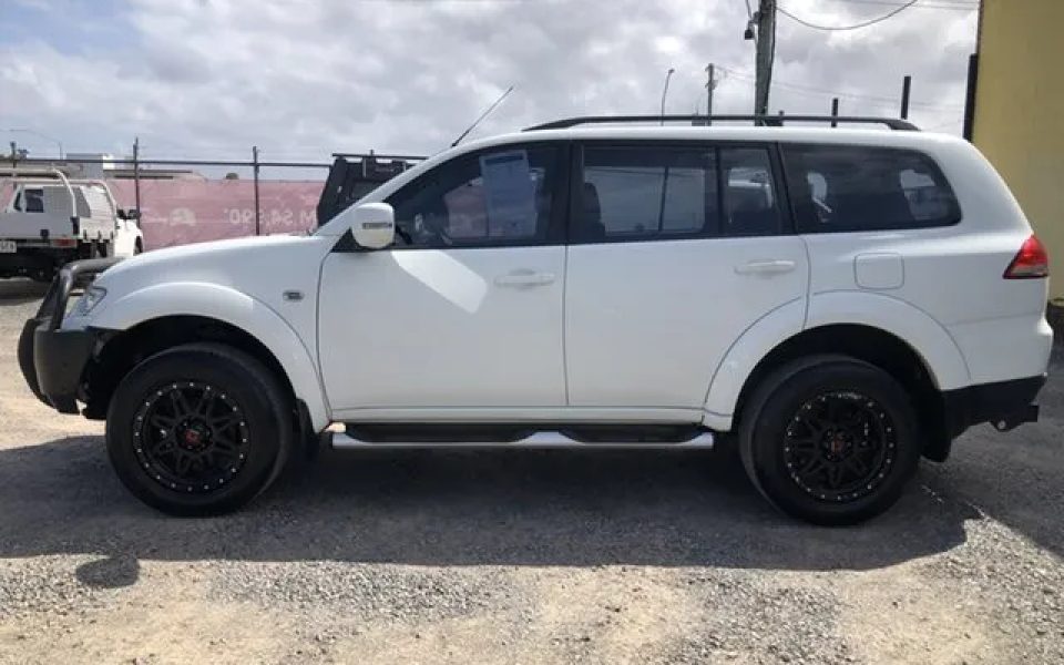2015 Mitsubishi Challenger PC (KH) MY14 White 5 Speed Manual Wagon