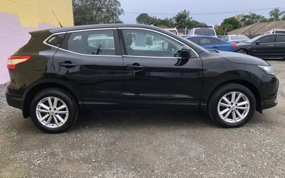 2015 Nissan Qashqai J11 ST Black 6 Speed Manual Wagon