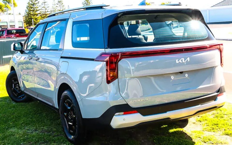 2026 Kia Carnival KA4 PE MY27 S Ceramic Grey 8 Speed Sports Automatic Wagon