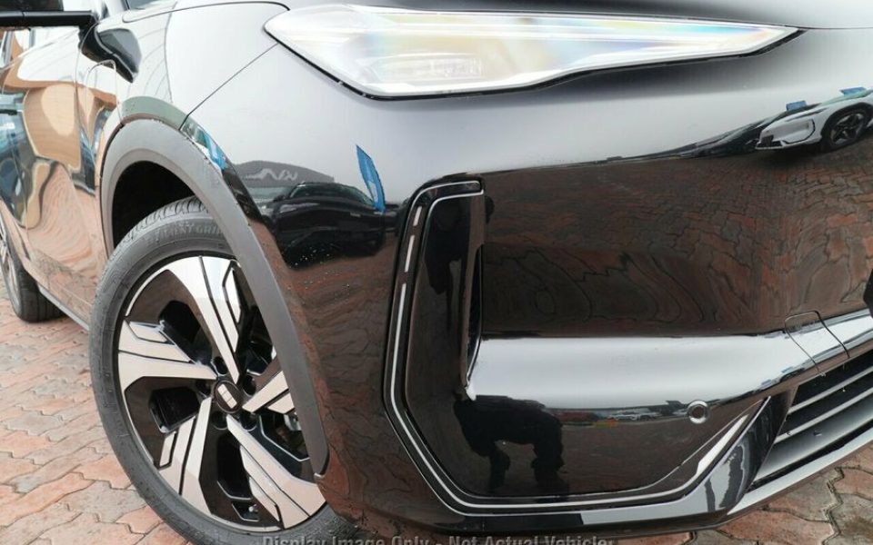 2026 Geely EX5 Wagon (Shadow Black)
