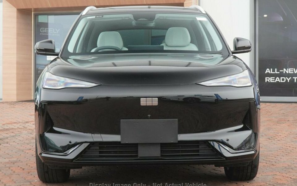 2026 Geely EX5 Wagon (Shadow Black)