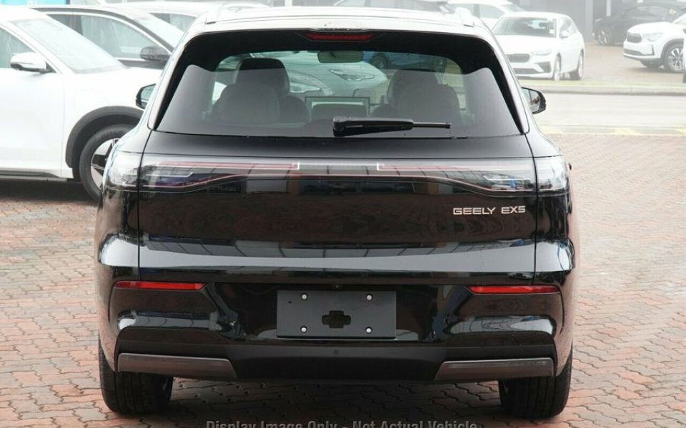 2026 Geely EX5 Wagon (Shadow Black)