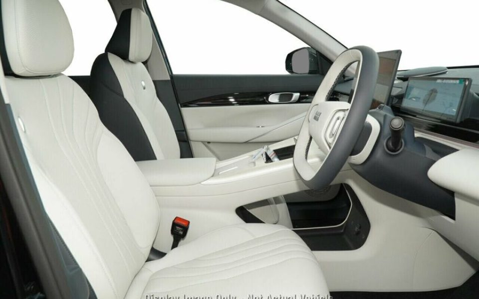 2026 Geely EX5 Wagon (Shadow Black)