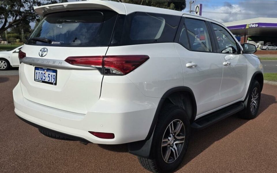 2025 Toyota Fortuner GX Wagon (Glacier White) Used Car