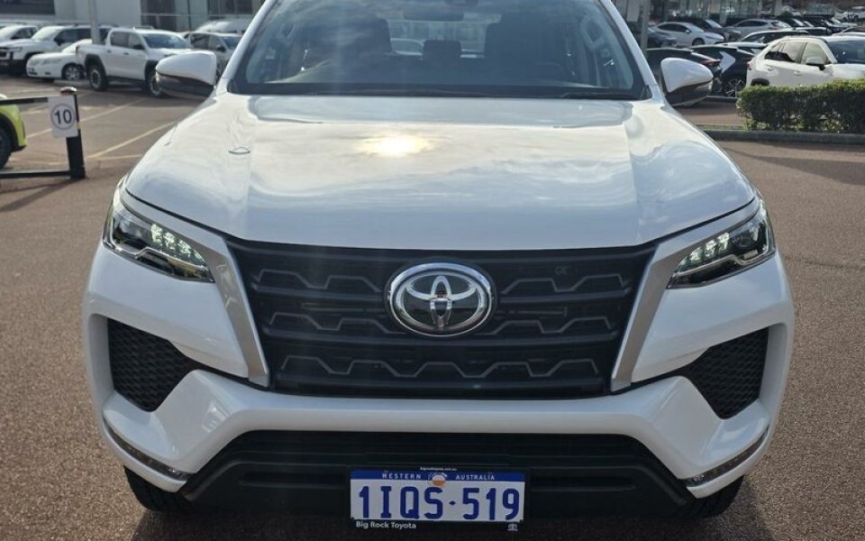 2025 Toyota Fortuner GX Wagon (Glacier White) Used Car