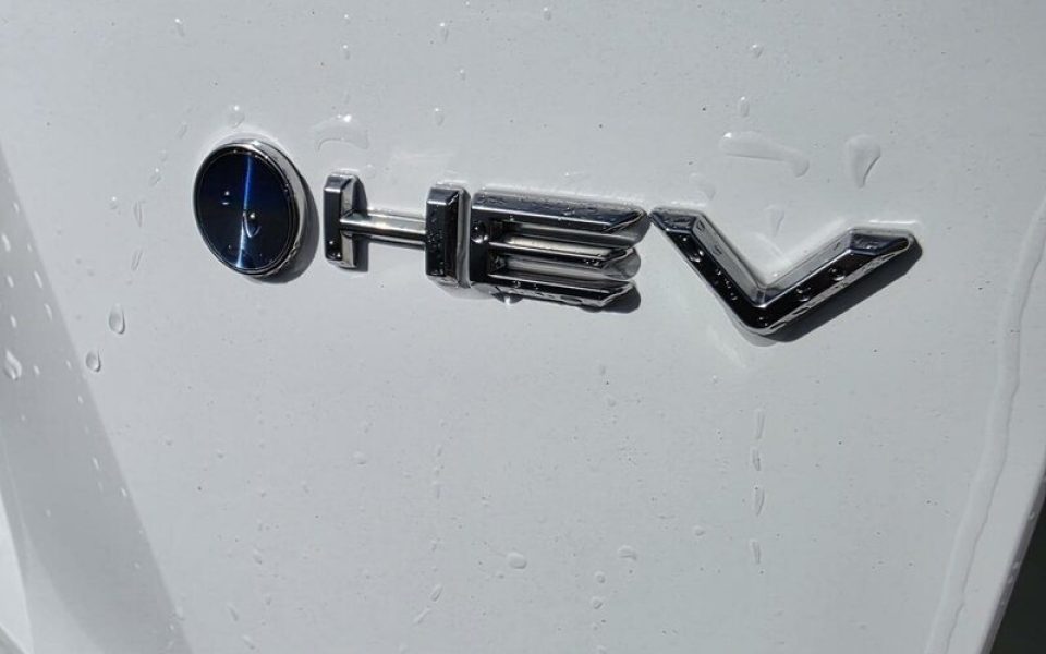 2025 Toyota C-HR GXL Wagon (Glacier White) Used Car
