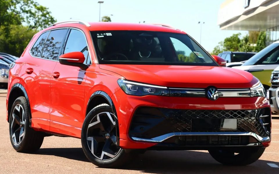 2025 Volkswagen Tiguan CT MY26 150TSI R-Line DSG 4MOTION Persimmon Red 7 Speed