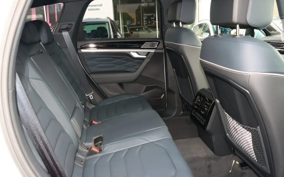 2026 Volkswagen Touareg RC MY26 210TDI Tiptronic 4MOTION Wolfsburg Edition Oryx White Pearl 8 Speed