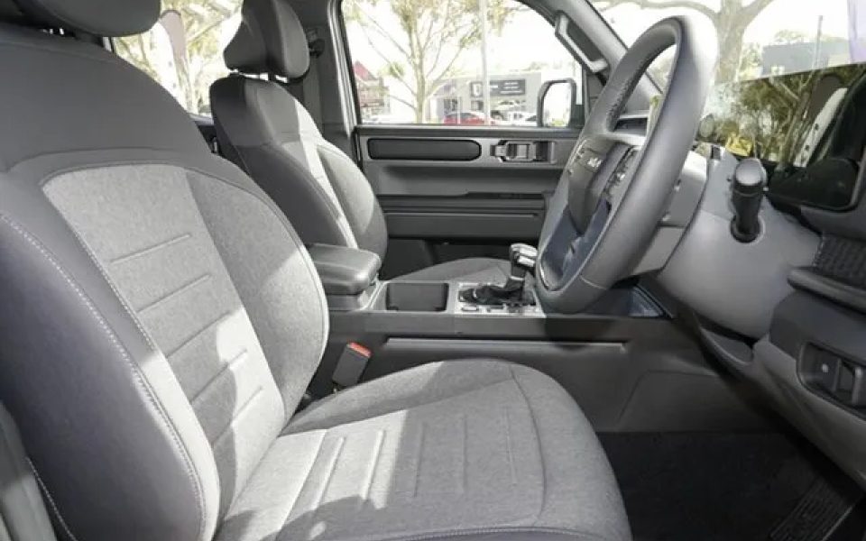 2025 Kia Tasman TK MY26 S 4X4 Clear White 8 Speed Sports Automatic Cab Chassis
