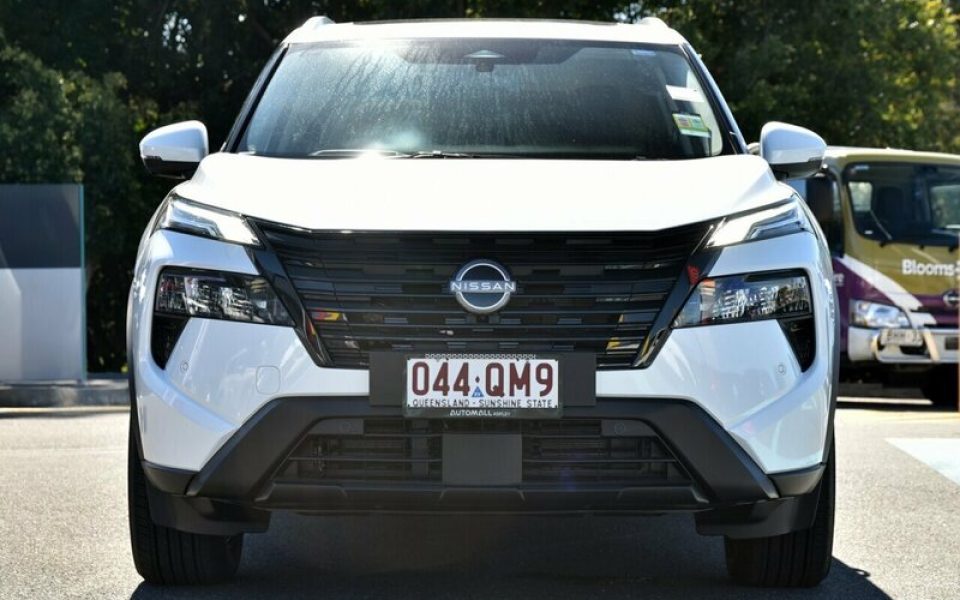 2026 Nissan X-Trail Ti e-4ORCE e-POWER Wagon (White) Demo Car