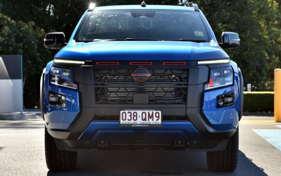 2026 Nissan Navara PRO-4X Pick-up Super 4WD Utility (Horizon Blue) Demo Car