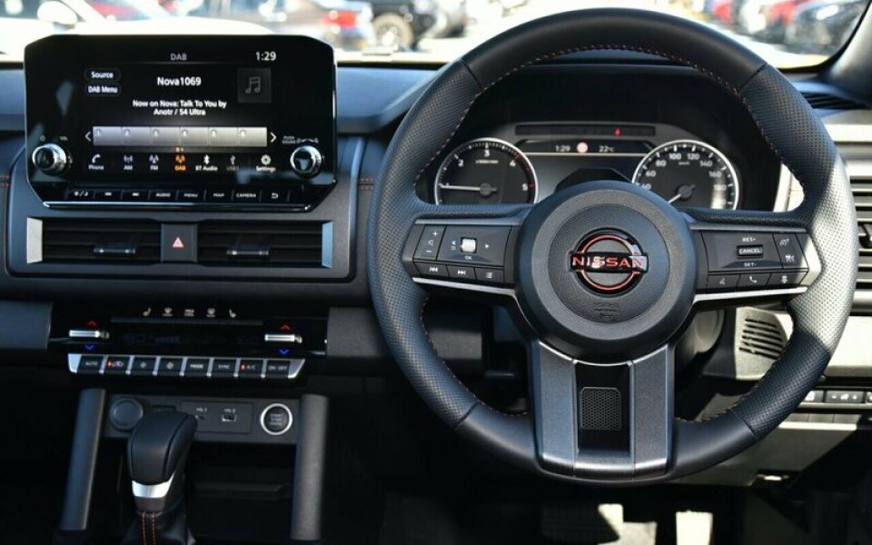 2026 Nissan Navara PRO-4X Pick-up Super 4WD Utility (Horizon Blue) Demo Car