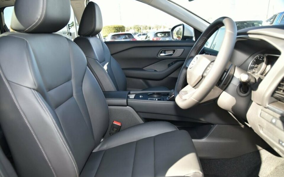 2026 Nissan X-Trail ST-L X-tronic 2WD Wagon (Champagne Silver) Demo Car