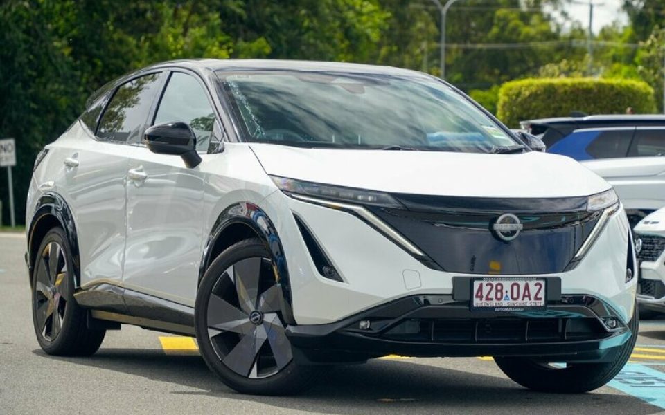 2025 Nissan Ariya Evolve e-4ORCE Wagon (White Pearl) Demo Car