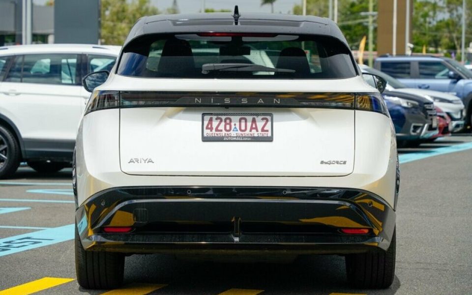 2025 Nissan Ariya Evolve e-4ORCE Wagon (White Pearl) Demo Car