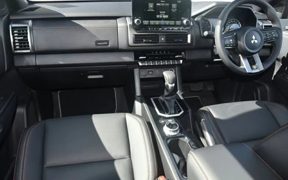 2026 Mitsubishi Triton MV MY26 GSR Pick-up Double Cab 4x4 Orange 6 Speed Sports Automatic Utility