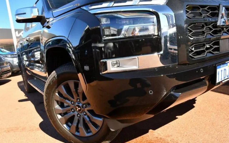 2025 Mitsubishi Triton MV MY25 GLS Pick-up Double Cab 4x4 Black Mica 6 Speed Sports Automatic