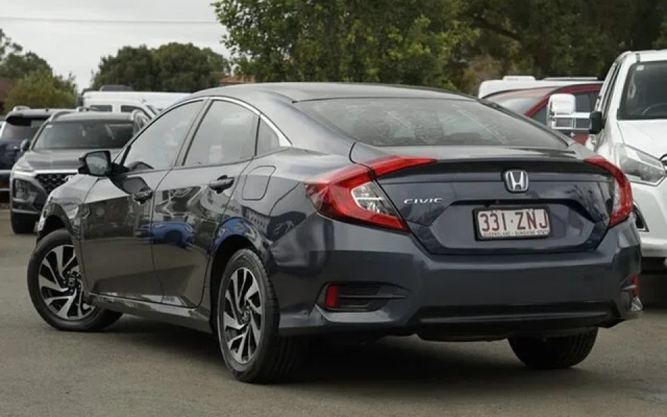 2016 Honda Civic 10th Gen MY16 VTi Black 1 Speed Constant Variable Sedan