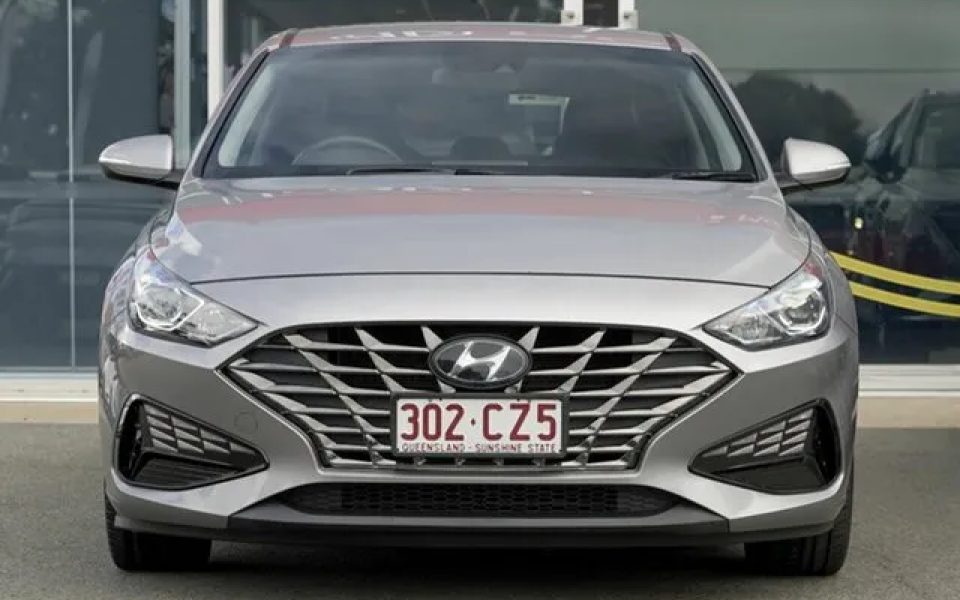 2021 Hyundai i30 PD.V4 MY22 Active Silver 6 Speed Sports Automatic Hatchback