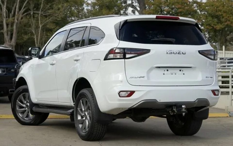 2022 Isuzu MU-X RJ MY22 LS-T Rev-Tronic White 6 Speed Sports Automatic Wagon