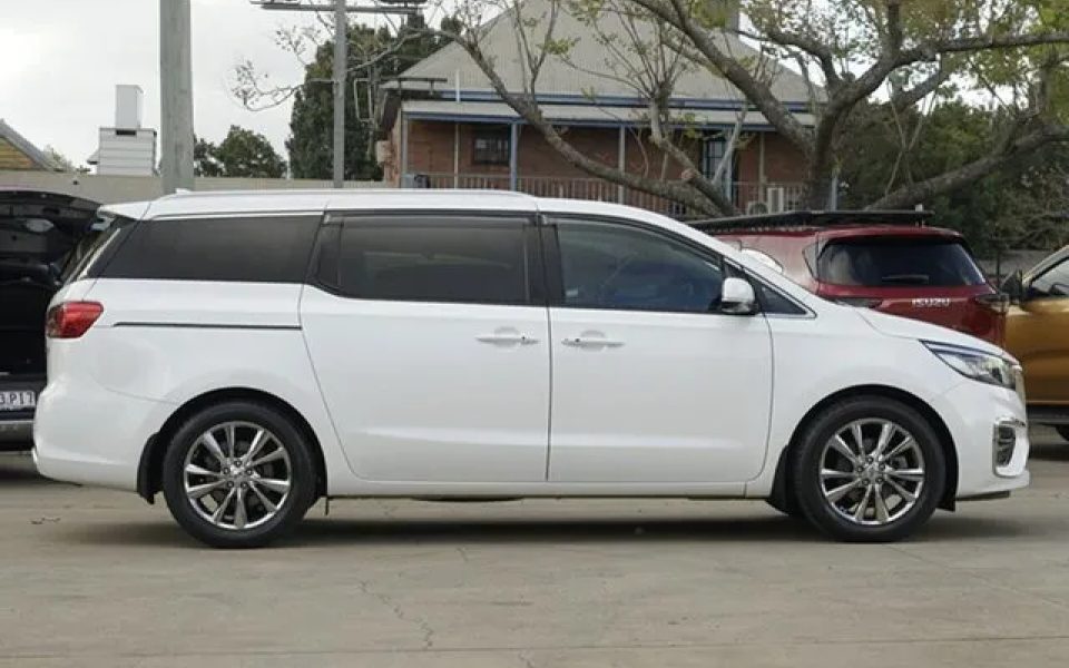 2020 Kia Carnival YP MY20 Platinum White 8 Speed Sports Automatic Wagon