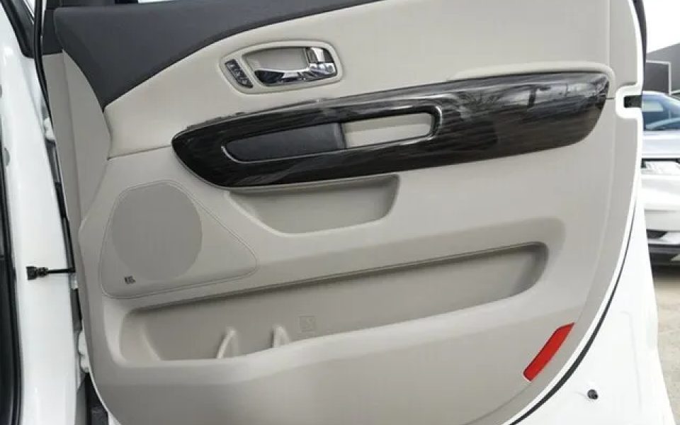 2020 Kia Carnival YP MY20 Platinum White 8 Speed Sports Automatic Wagon