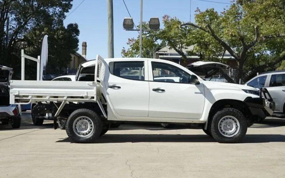 2022 Mitsubishi Triton MR MY22 GLX Double Cab White 6 Speed Sports Automatic Cab Chassis