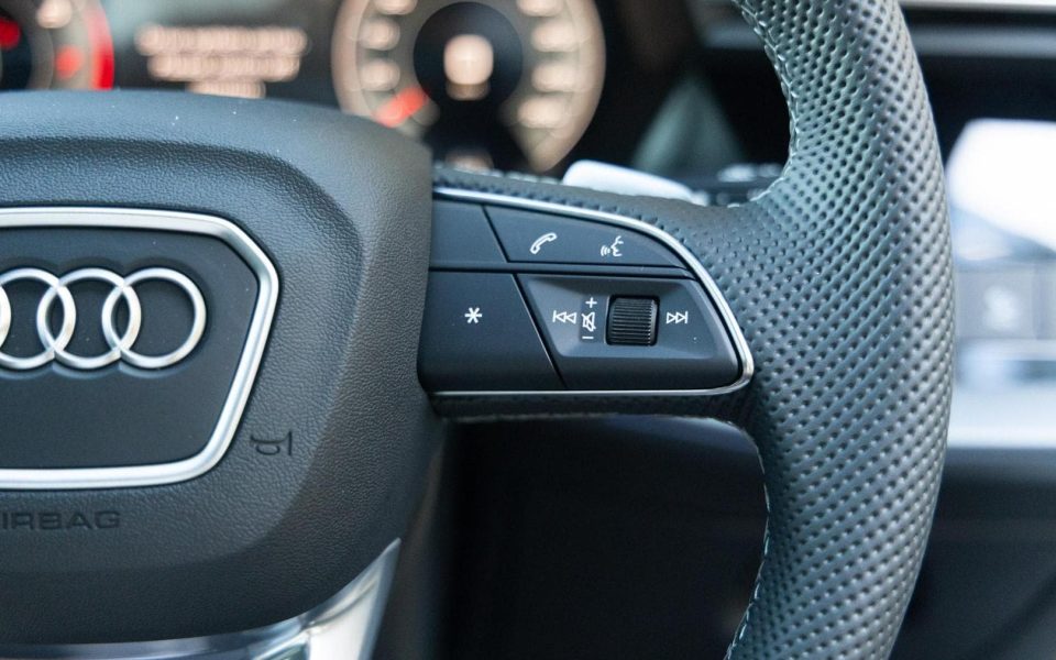 Audi A3 Sedan TFSI quattro S tronic