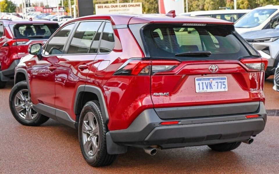 2025 Toyota RAV4 GX 2WD