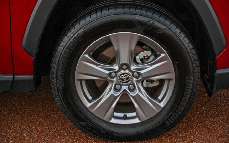 2025 Toyota RAV4 GX 2WD