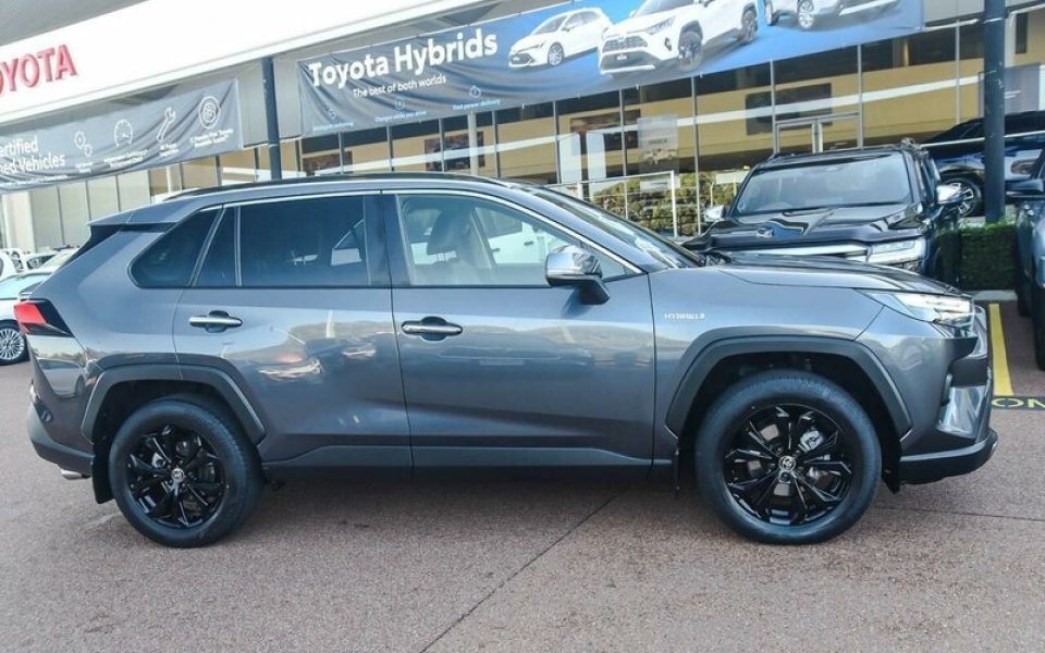 2023 Toyota RAV4 Cruiser eFour