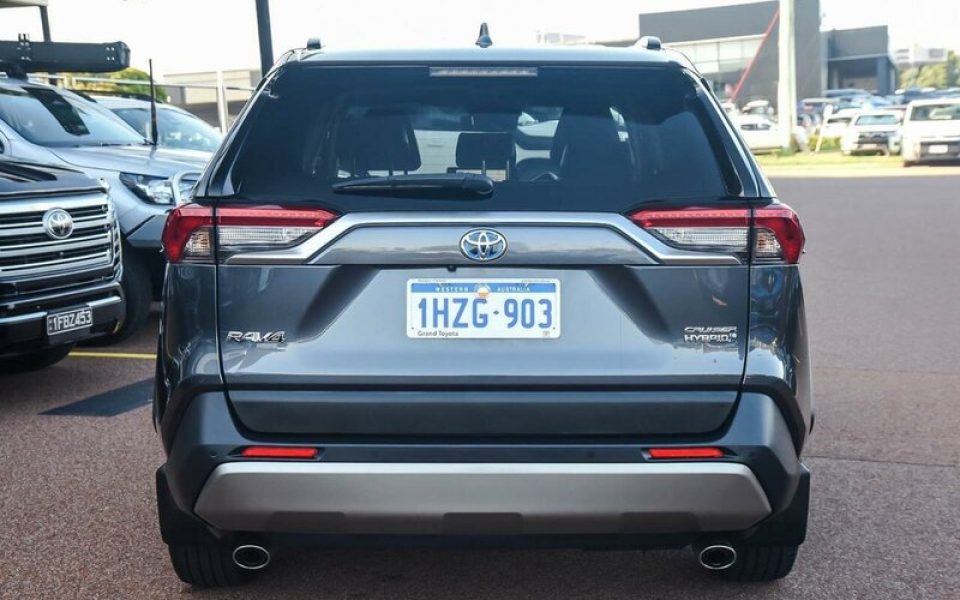 2023 Toyota RAV4 Cruiser eFour