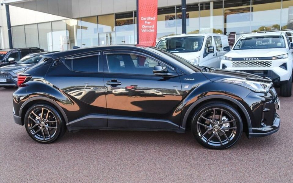 2022 Toyota C-HR GR E-CVT 2WD Sport Wagon (Ink) Used Car