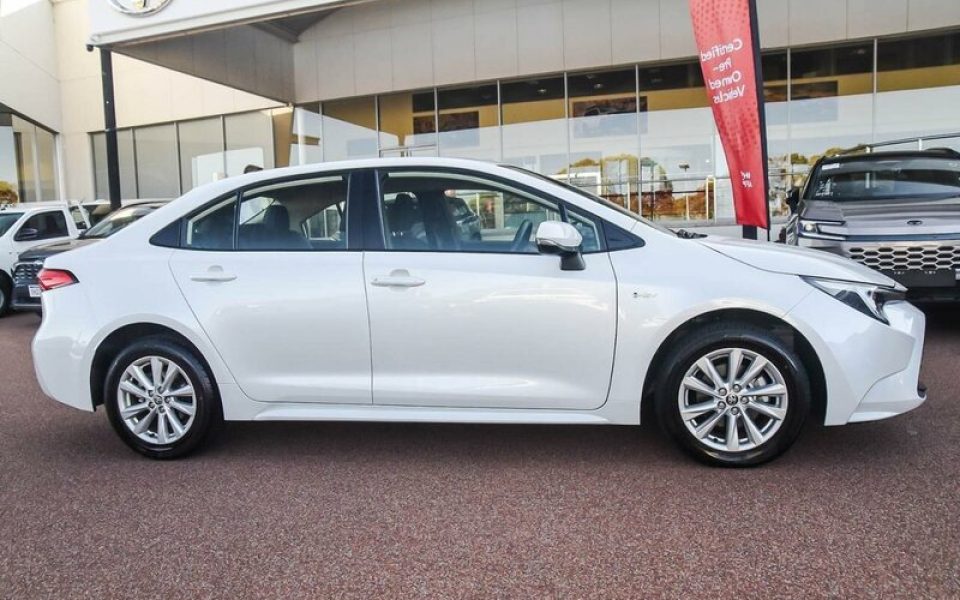 2025 Toyota Corolla Ascent Sport E-CVT Hybrid