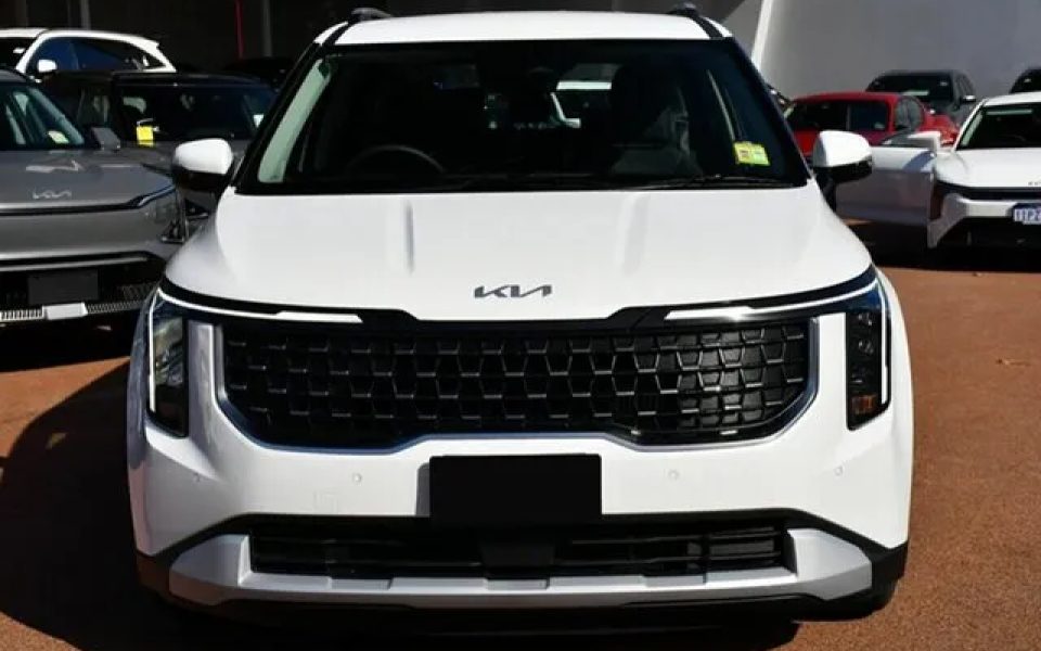 2026 Kia Carnival KA4 PE MY27 S HEV Snow White Pearl 6 Speed Sports Automatic Wagon Hybrid