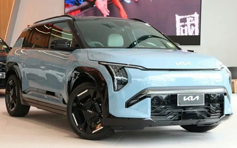2026 Kia EV3 SV MY27 GT-Line 2WD Long Range Frost Blue 1 Speed Reduction Gear Wagon